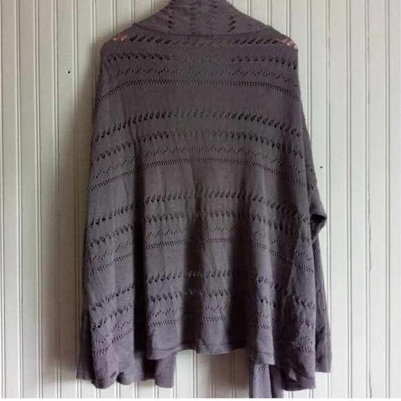 Roxy Women’s Grey Lightweight Cardigan Cutout Detail Size Small Beachwear Layer - Picture 2 of 3
